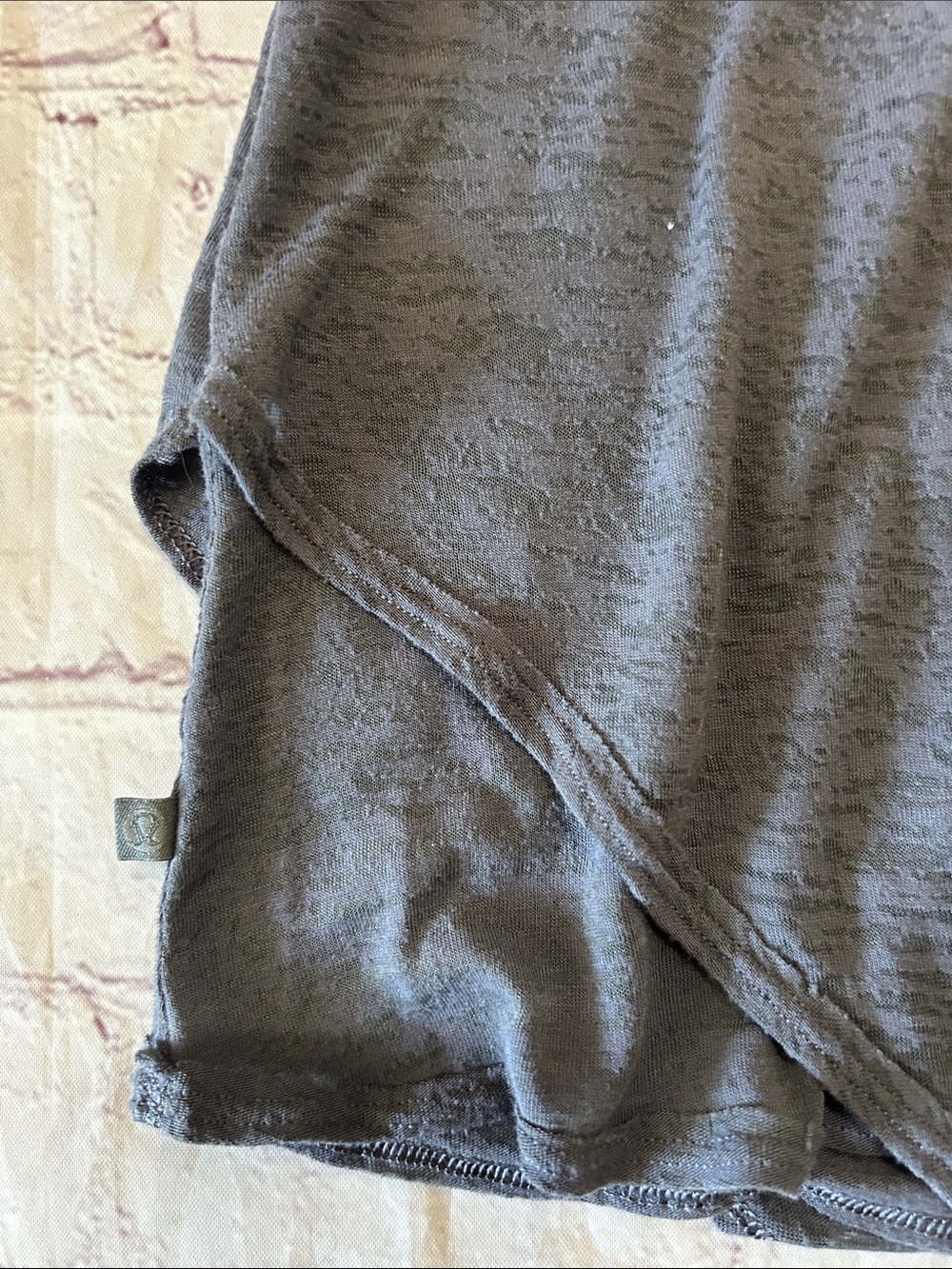 Lululemon Sweetest Day Workout Tank Top Nebula Gray Small Quick Drying - Picture 4 of 5